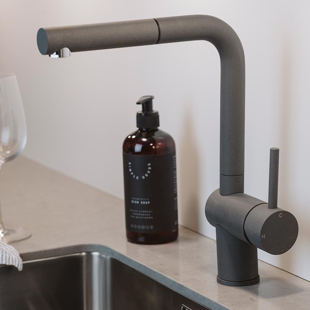 Kjøkkenarmatur Venedig - Uttrekkbart Munnstykke - Silgranit Rockgrey