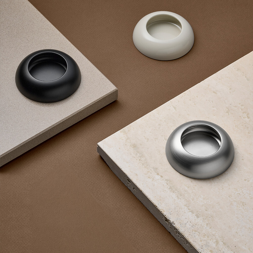 Håndtak Cup - 73mm - Glossy Dusty Creme