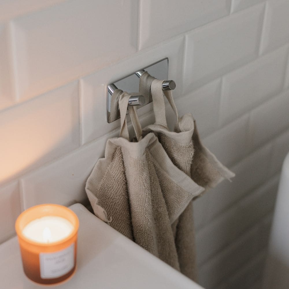 Håndklekrok Base 200 2-Knagg - Krom