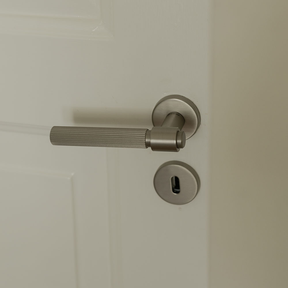 Dørhåndtak Helix 200 Stripe - Rustfritt Stål Finish